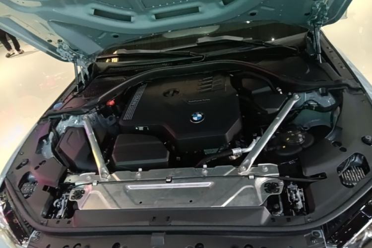 Used BMW 4 Series 2022 425i M Sport Package Engine Bay