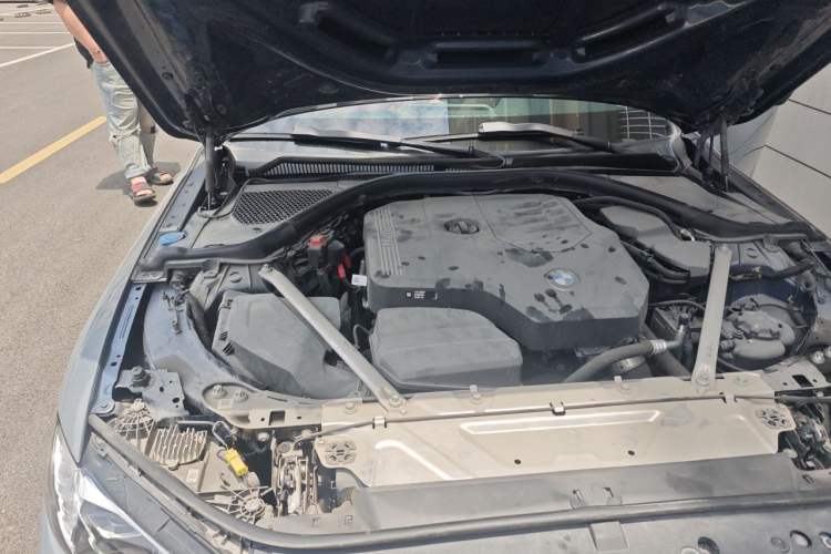 Used BMW 4 Series 2022 425i Convertible M Sport Package Engine Bay Right