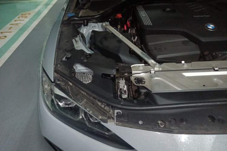 Used BMW 4 Series 2022 425i Gran Coupe M Sport Package Engine Bay Right