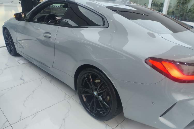 Used BMW 4 Series 2022 Revised 425i M Sport Night Edition Package Exterior 3
