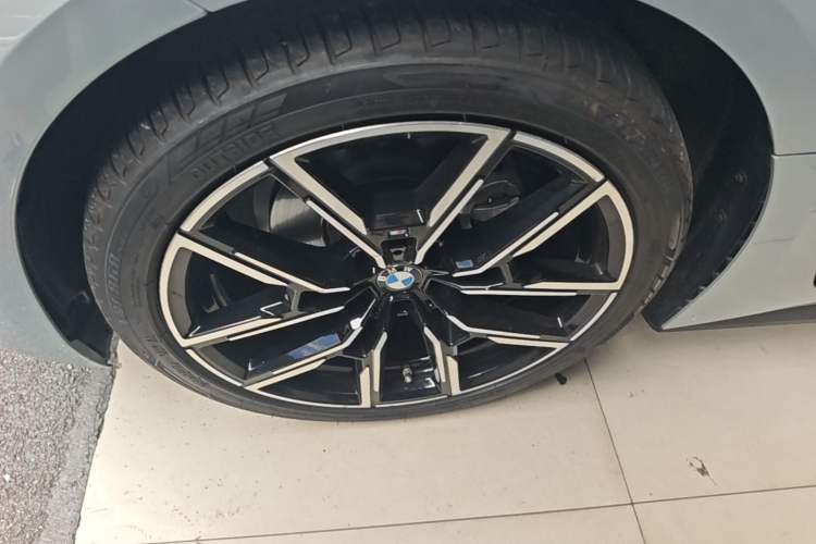 Used BMW 4 Series 2022 425i Gran Coupe M Sport Night Edition Exterior 4