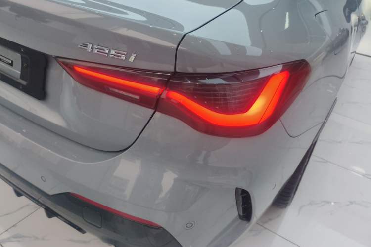 Used BMW 4 Series 2022 Revised 425i M Sport Night Edition Package Exterior 6