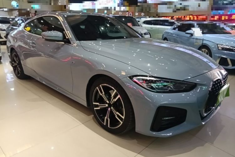 Used BMW 4 Series 2022 425i M Sport Package Front Right 45 Deg