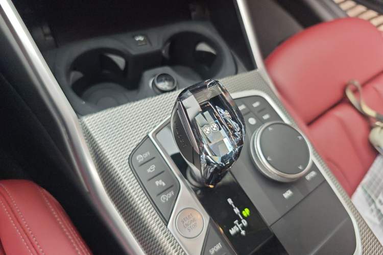 Used BMW 4 Series 2022 Second Facelift 430i M Sport Night Edition Package Gear Lever