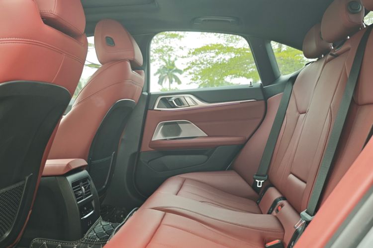 Used BMW 4 Series 2022 425i Gran Coupe M Sport Night Edition Interior 4