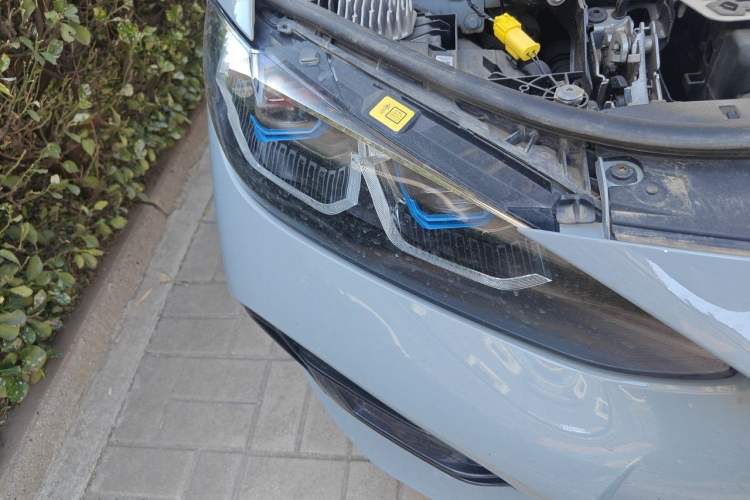 Used BMW 4 Series 2022 Second Facelift 430i Convertible M Sport Night Edition Package Right Front Headlight