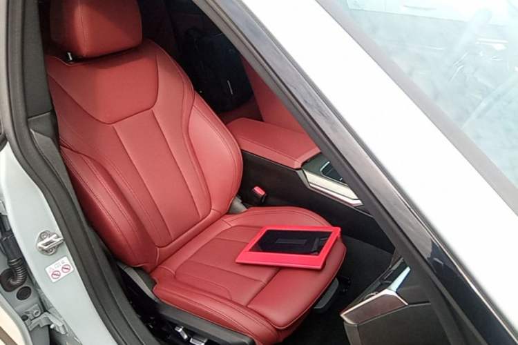 Used BMW 4 Series 2022 425i Gran Coupe M Sport Night Edition Right Front Seat