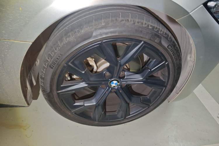 Used BMW 4 Series 2022 430i Gran Coupe M Sport Night Edition Right Front Wheel Hub
