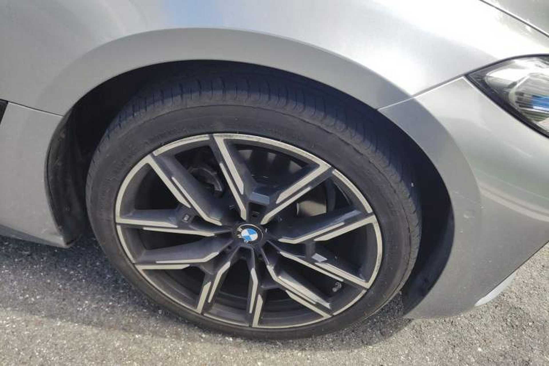 Used BMW 4 Series 2022 425i Gran Coupe M Sport Night Edition Right Front Wheel Hub