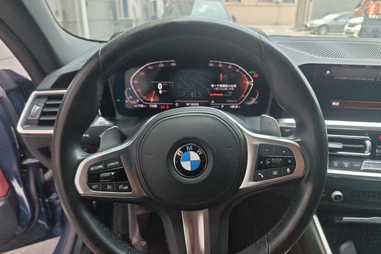 Used BMW 4 Series 2022 425i Convertible M Sport Package Steering Wheel