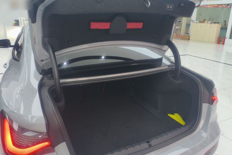 Used BMW 4 Series 2022 Revised 425i M Sport Night Edition Package Trunk