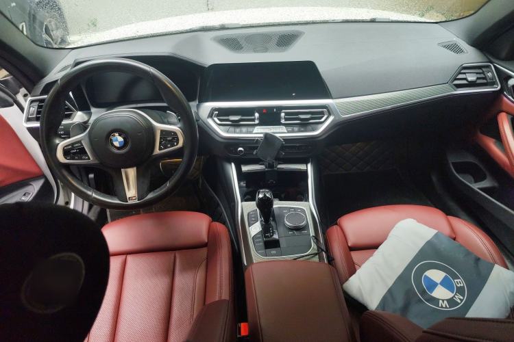 Used BMW 4 Series 2022 Revised 425i M Sport Night Edition Package Center Console