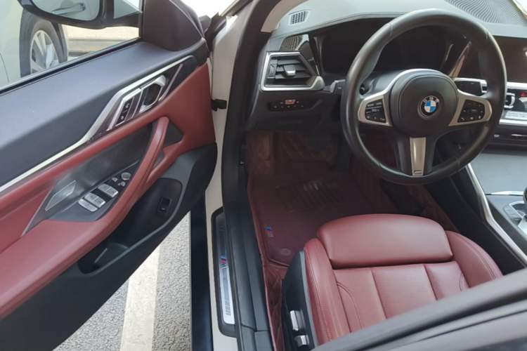 Used BMW 4 Series 2022 425i Gran Coupe M Sport Package Driver Seat