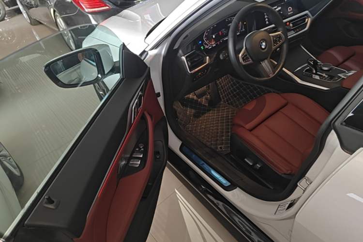 Used BMW 4 Series 2022 425i Gran Coupe M Sport Package Driver Seat