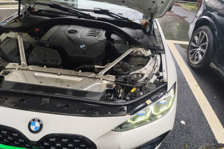 Used BMW 4 Series 2022 Revised 425i M Sport Night Edition Package Engine Bay Left