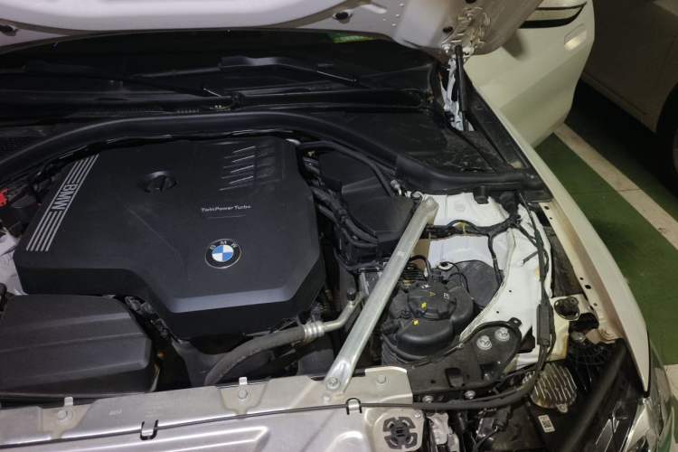 Used BMW 4 Series 2022 425i Gran Coupe M Sport Package Engine Bay Left