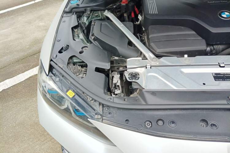 Used BMW 4 Series 2022 430i Gran Coupe M Sport Night Edition Engine Bay Right