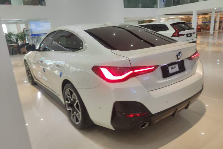 Used BMW 4 Series 2022 425i Gran Coupe M Sport Package Exterior 2