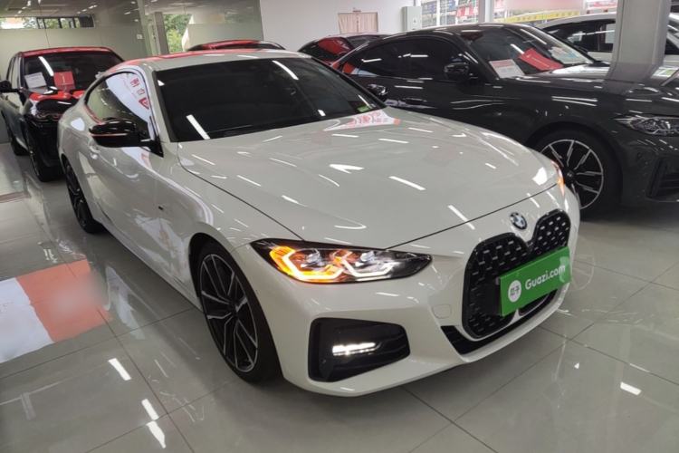 Used BMW 4 Series 2022 Second Facelift 430i M Sport Night Edition Package Front Right 45 Deg