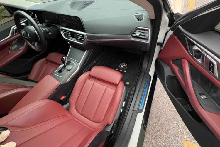 Used BMW 4 Series 2022 425i Gran Coupe M Sport Package Interior 4