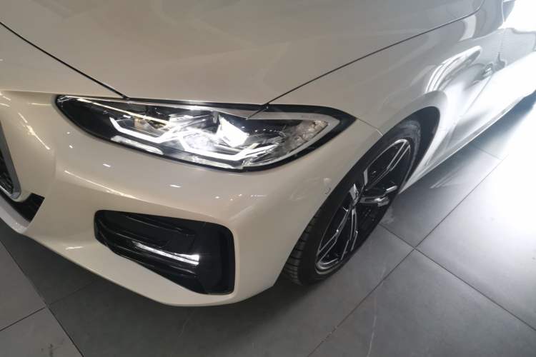 Used BMW 4 Series 2022 425i Convertible M Sport Package Left Front Headlight
