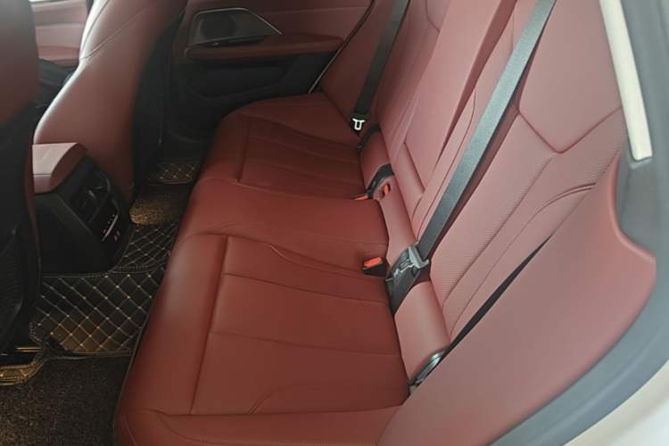 Used BMW 4 Series 2022 425i Gran Coupe M Sport Package Left Rear Seat