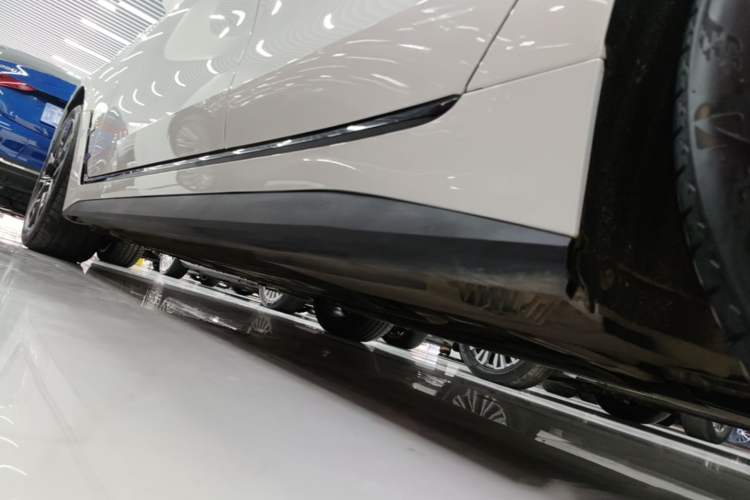 Used BMW 4 Series 2022 425i Gran Coupe M Sport Package Left Side Sill