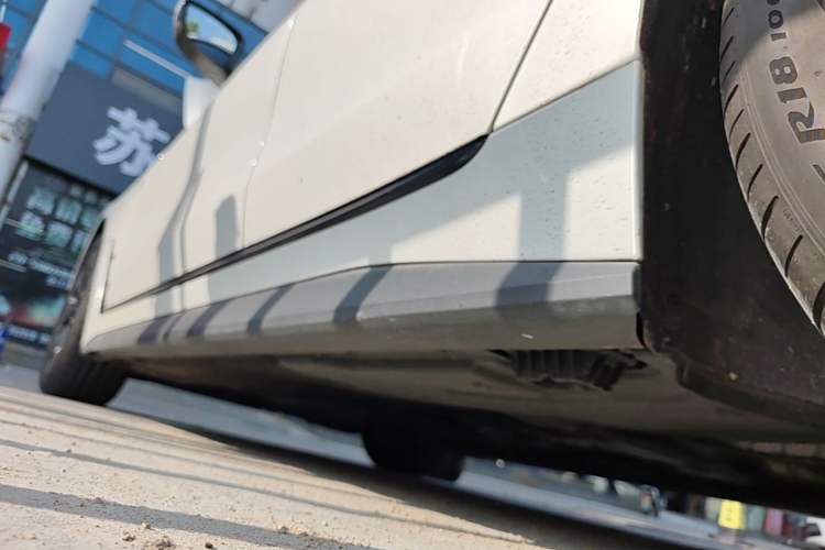Used BMW 4 Series 2022 425i Gran Coupe M Sport Package Left Side Sill