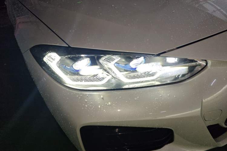 Used BMW 4 Series 2022 430i Convertible M Sport Night Edition Package Right Front Headlight