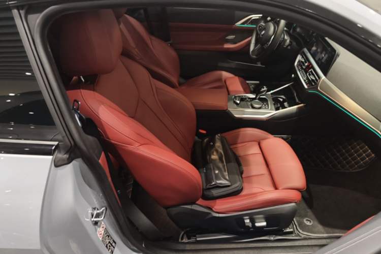 Used BMW 4 Series 2022 Revised 425i M Sport Night Edition Package Right Front Seat