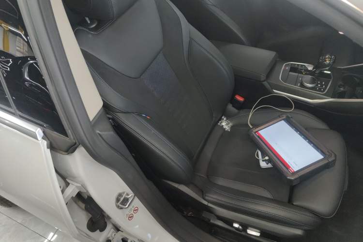 Used BMW 4 Series 2022 425i Gran Coupe M Sport Package Right Front Seat