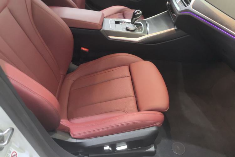 Used BMW 4 Series 2022 425i Gran Coupe M Sport Package Right Front Seat
