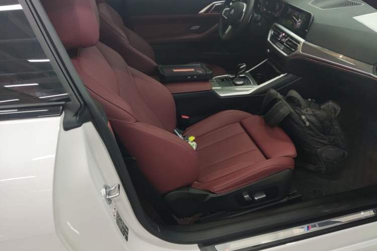 Used BMW 4 Series 2022 Second Facelift 430i M Sport Night Edition Package Right Front Seat