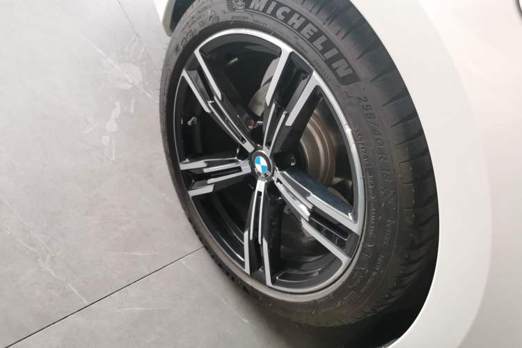 Used BMW 4 Series 2022 425i Convertible M Sport Package Right Rear Wheel Hub