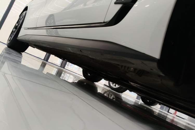 Used BMW 4 Series 2022 425i Gran Coupe M Sport Package Right Side Sill