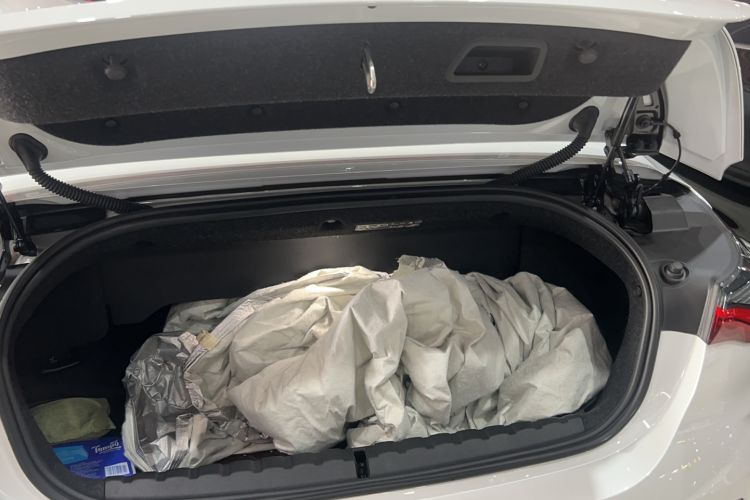 Used BMW 4 Series 2022 425i Convertible M Sport Package Trunk