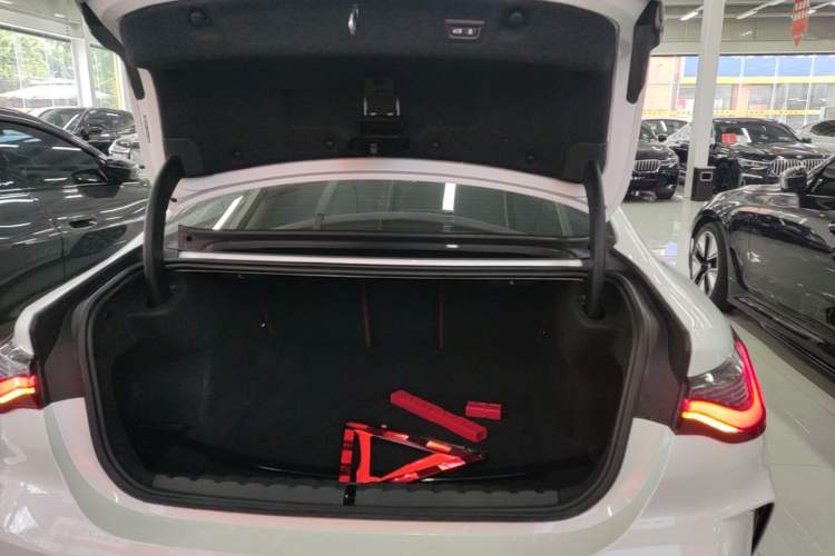 Used BMW 4 Series 2022 Second Facelift 430i M Sport Night Edition Package Trunk