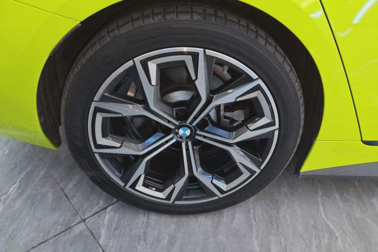 Used BMW 4 Series 2022 430i Gran Coupe M Sport Night Edition Right Rear Wheel Hub