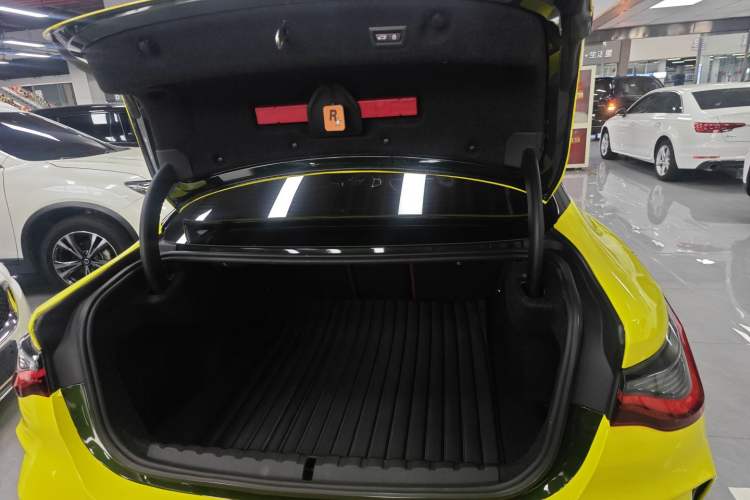 Used BMW 4 Series 2022 Revised 425i M Sport Night Edition Package Trunk