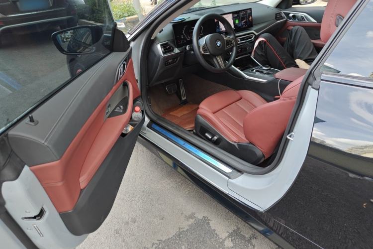 Used BMW 4 Series 2023 425i M Sport Package Driver Seat