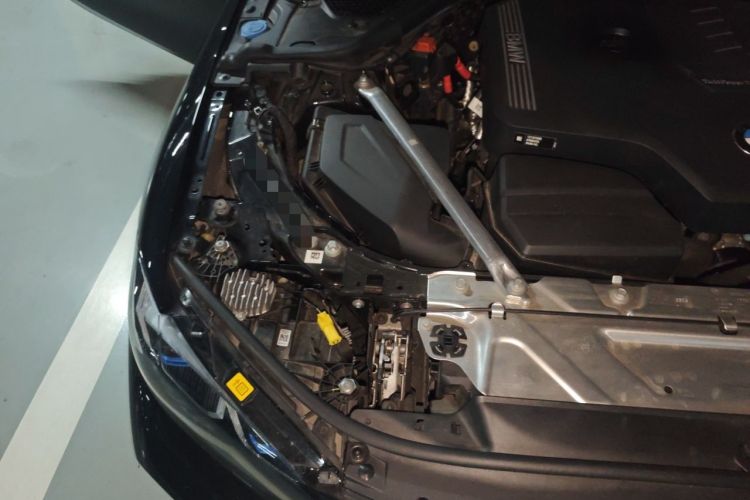 Used BMW 4 Series 2023 425i M Sport Night Edition Engine Bay Right