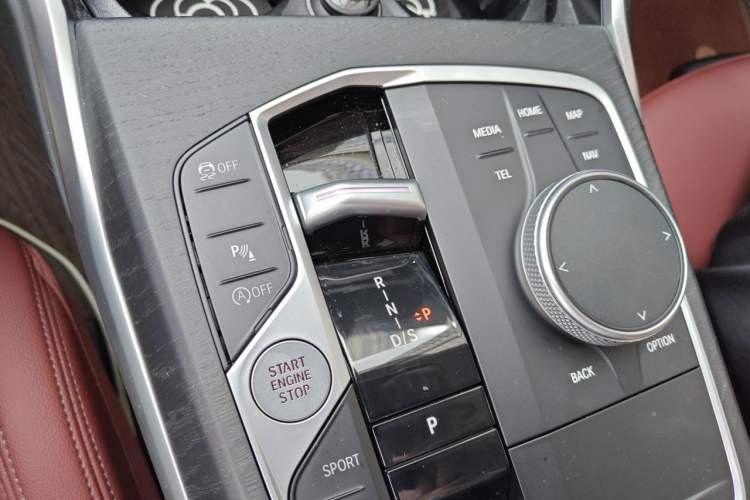 Used BMW 4 Series 2023 425i M Sport Package Gear Lever