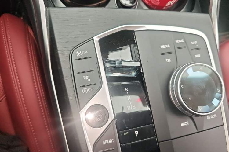 Used BMW 4 Series 2023 425i M Sport Package Gear Lever