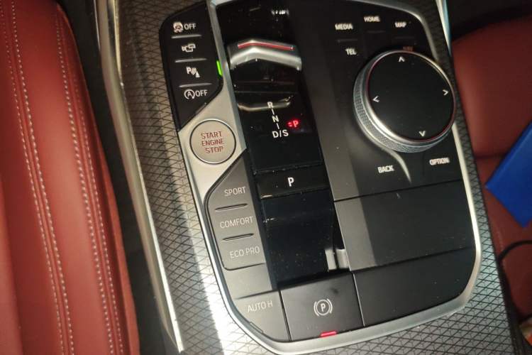Used BMW 4 Series 2023 425i M Sport Night Edition Gear Lever