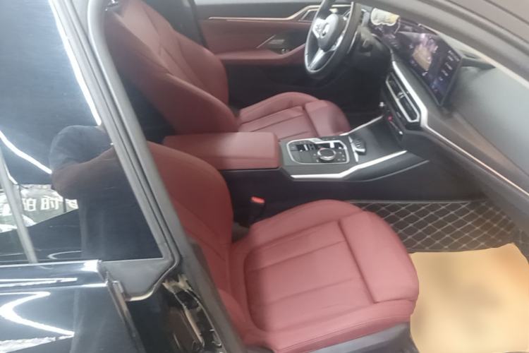Used BMW 4 Series 2023 425i Gran Coupe M Sport Package Right Front Seat