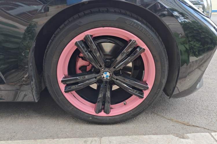 Used BMW 4 Series 2023 425i M Sport Package Right Front Wheel Hub