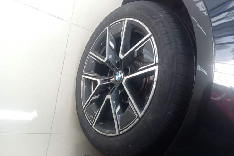 Used BMW 4 Series 2023 425i Gran Coupe M Sport Package Right Rear Wheel Hub