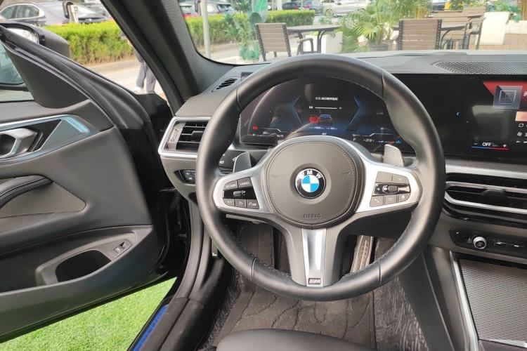 Used BMW 4 Series 2023 425i M Sport Night Edition Steering Wheel