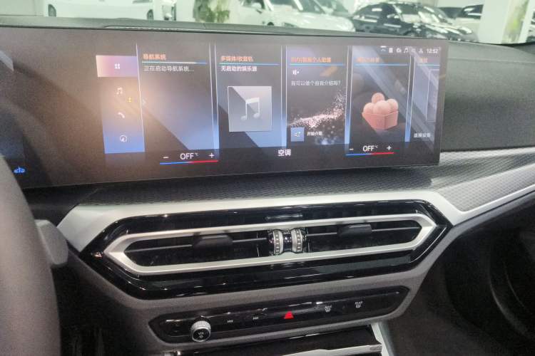 Used BMW 4 Series 2023 425i Convertible M Sport Night Edition Package Audio And AC Panel