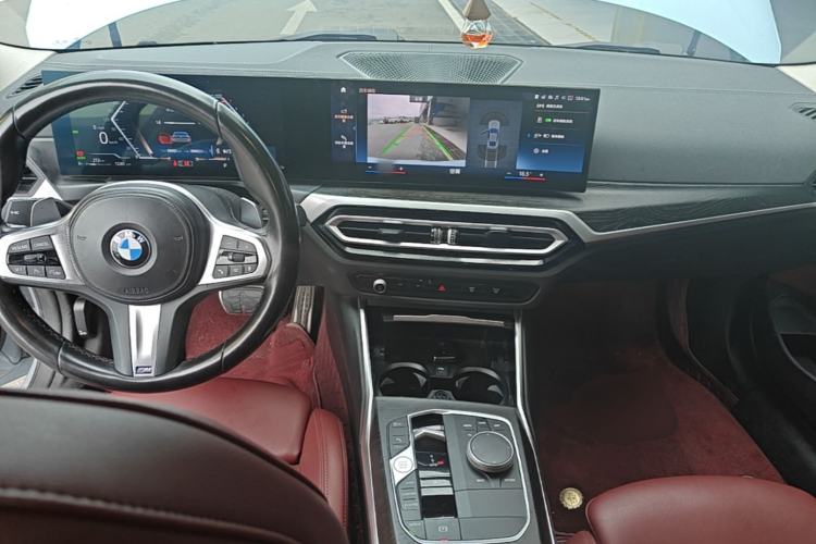 Used BMW 4 Series 2023 425i M Sport Package Center Console